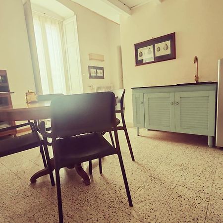 Palazzo Romanelli B&B Trani Zewnętrze zdjęcie