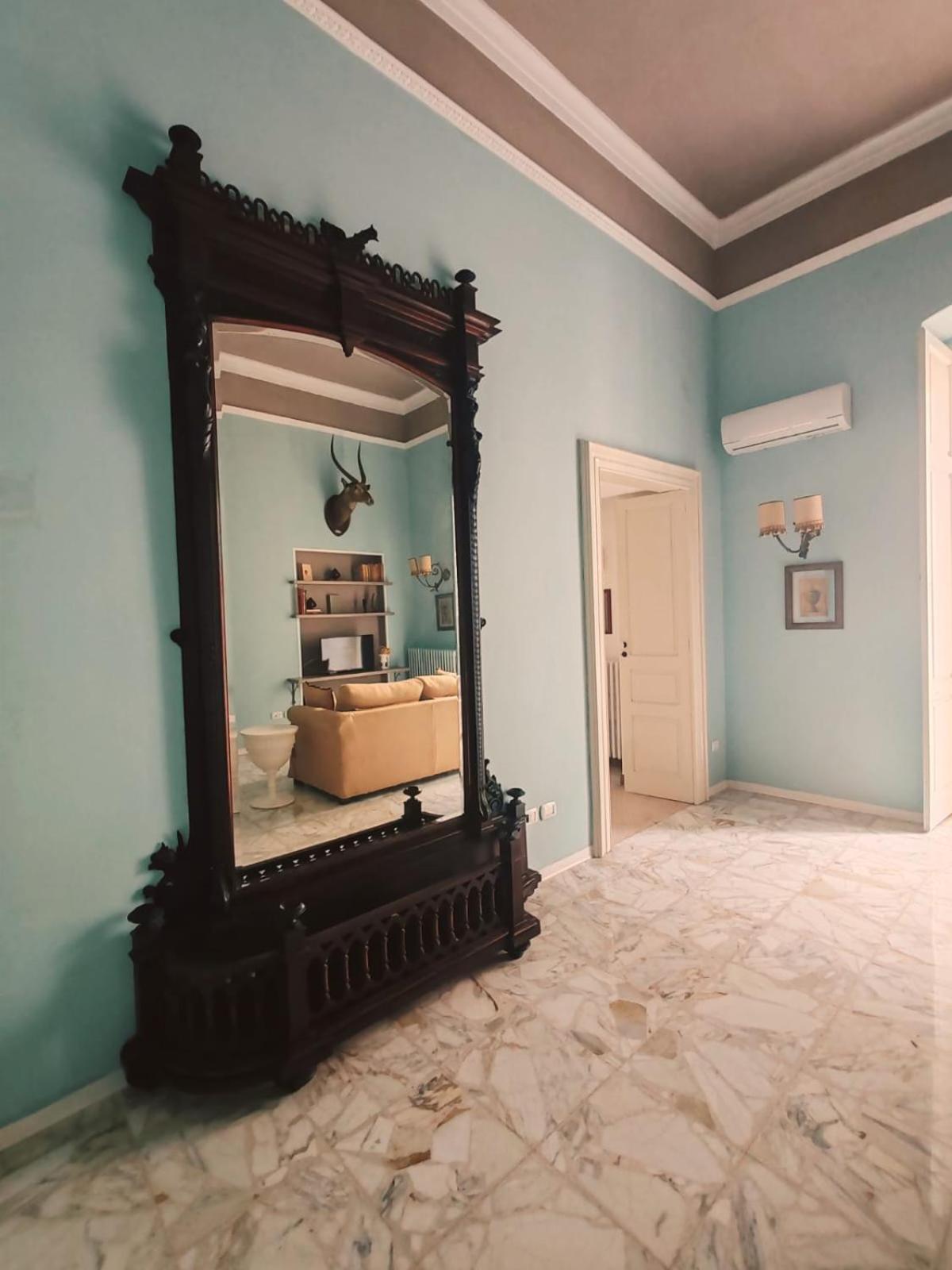 Palazzo Romanelli B&B Trani Zewnętrze zdjęcie